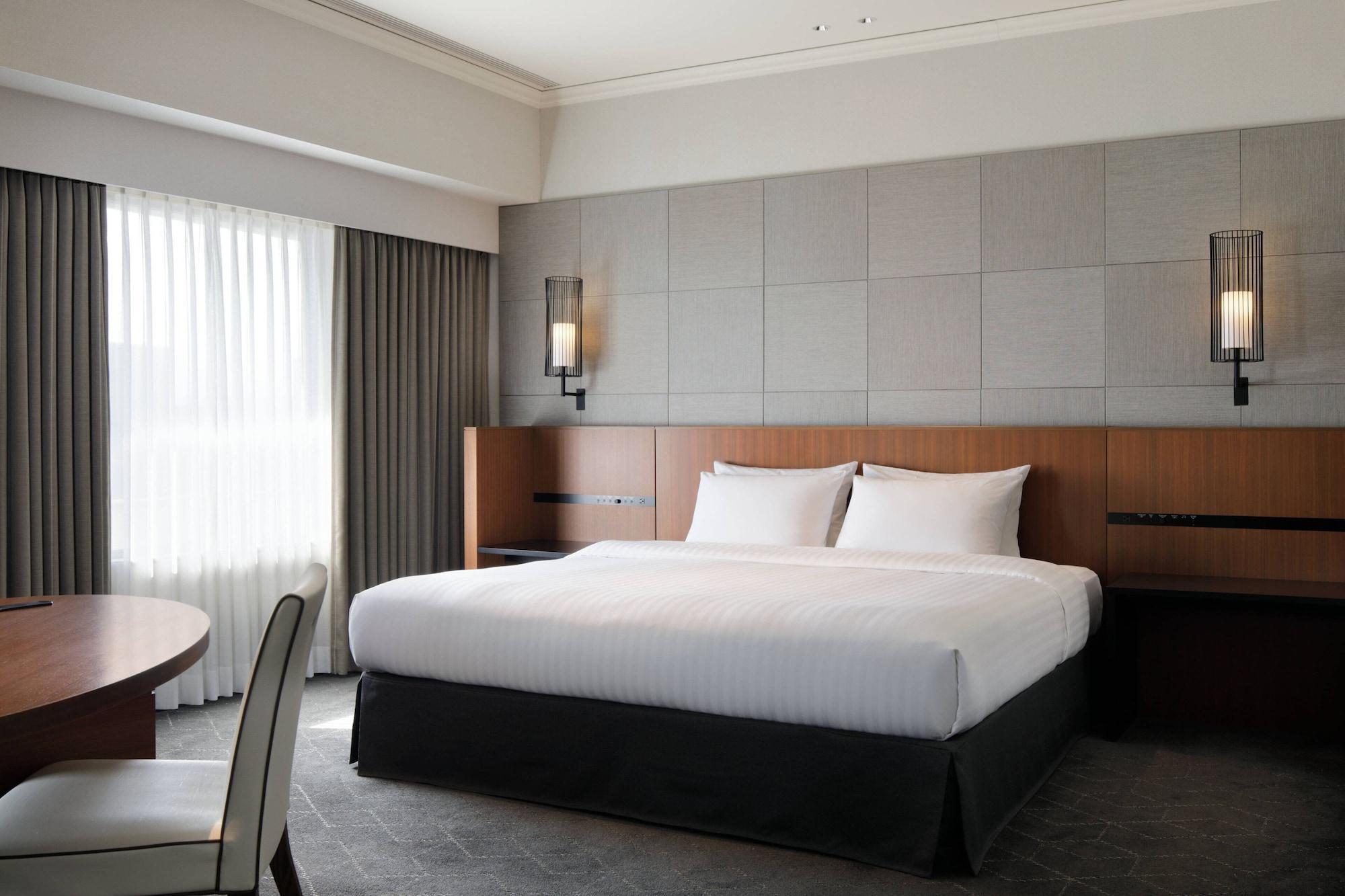 Courtyard By Marriott Shin-Osaka Station Hotel Buitenkant foto Deluxe King