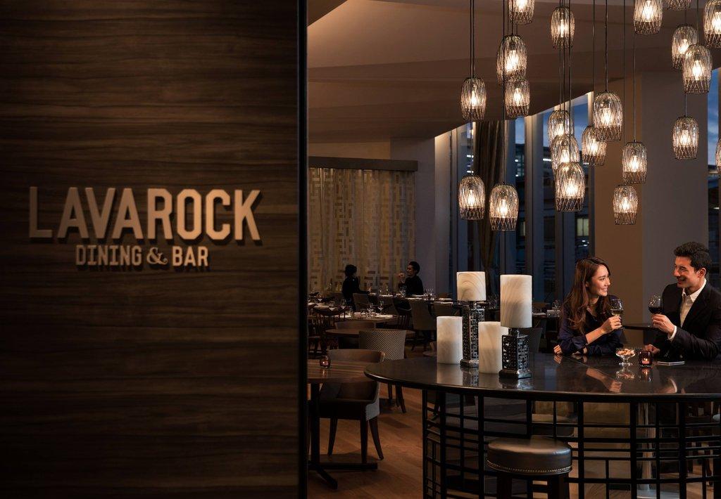 Courtyard By Marriott Shin-Osaka Station Hotel Buitenkant foto Lavarack