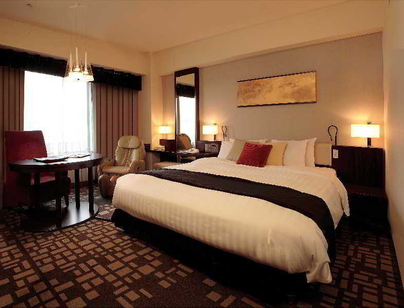 Courtyard By Marriott Shin-Osaka Station Hotel Kamer foto Deluxe room